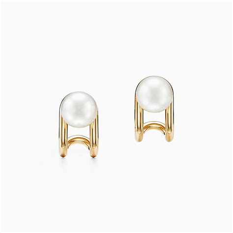 pearl drop earrings tiffany|tiffany hardwear pearl earrings.